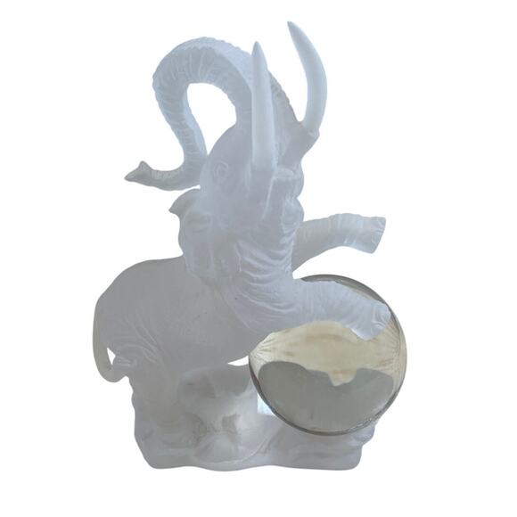 Frosted Elephant Figurine Gift Dancing With Crystal Ball Acrylic Great Condition